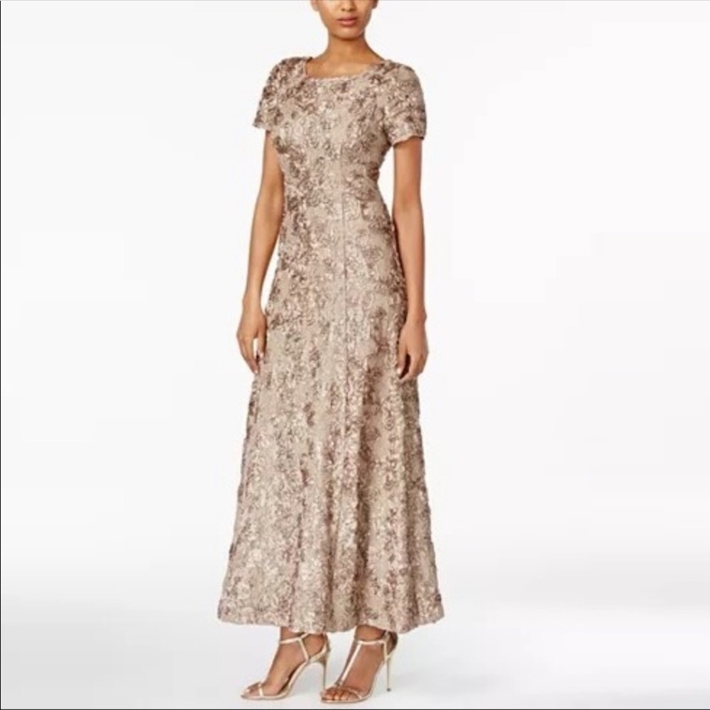 Alex Evenings beige formal gown size 8